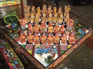 Handbemaltes Schach Spiel aus Peru