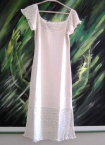 Weisses Charlston Kleid aus ökologischer Baumwolle