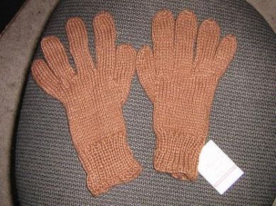 Braune unifarbene Handschuhe aus Alpakawolle
