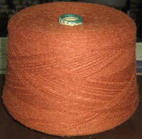 1000 Gramm Spindel, orange farbene Alpakawolle zum selber stricken