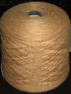1000 Gramm hellbraune Alpakawolle, zum selber stricken