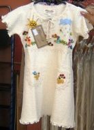Weisses kurzärmliges besticktes Kleid, ökologische Pima Baumwolle