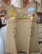 Besticktes Kleid aus Pima Baumwolle