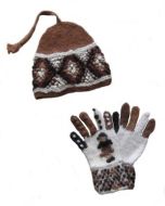 Set Mütze mit Handschuhen aus Alpakawolle, handgestrickt in Peru