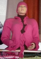 Set aus pink Strickjacke,Pullover und Muetze. Alpakawolle