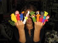 120 handgestrickte Finger Pueppchen aus Peru