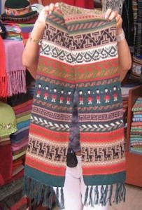 Farbenfroher peruanischer Schal aus purer Babyalpaka Wolle