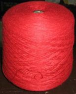 1000 Gramm rote Alpakawolle, zum selber stricken