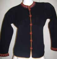 Schwarze Jacke 100% Royal Alpakawolle mit roten Stickereien