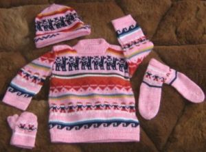 Pink Baby Set aus Alpakawolle